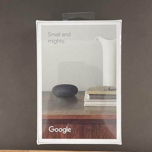Google Home Mini - Picture 3 of 5